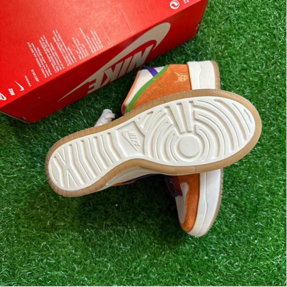 Nike Dunk Hi Up Premium Sail / Canyon Purple SEND OFFERS - Picture 4 of 6